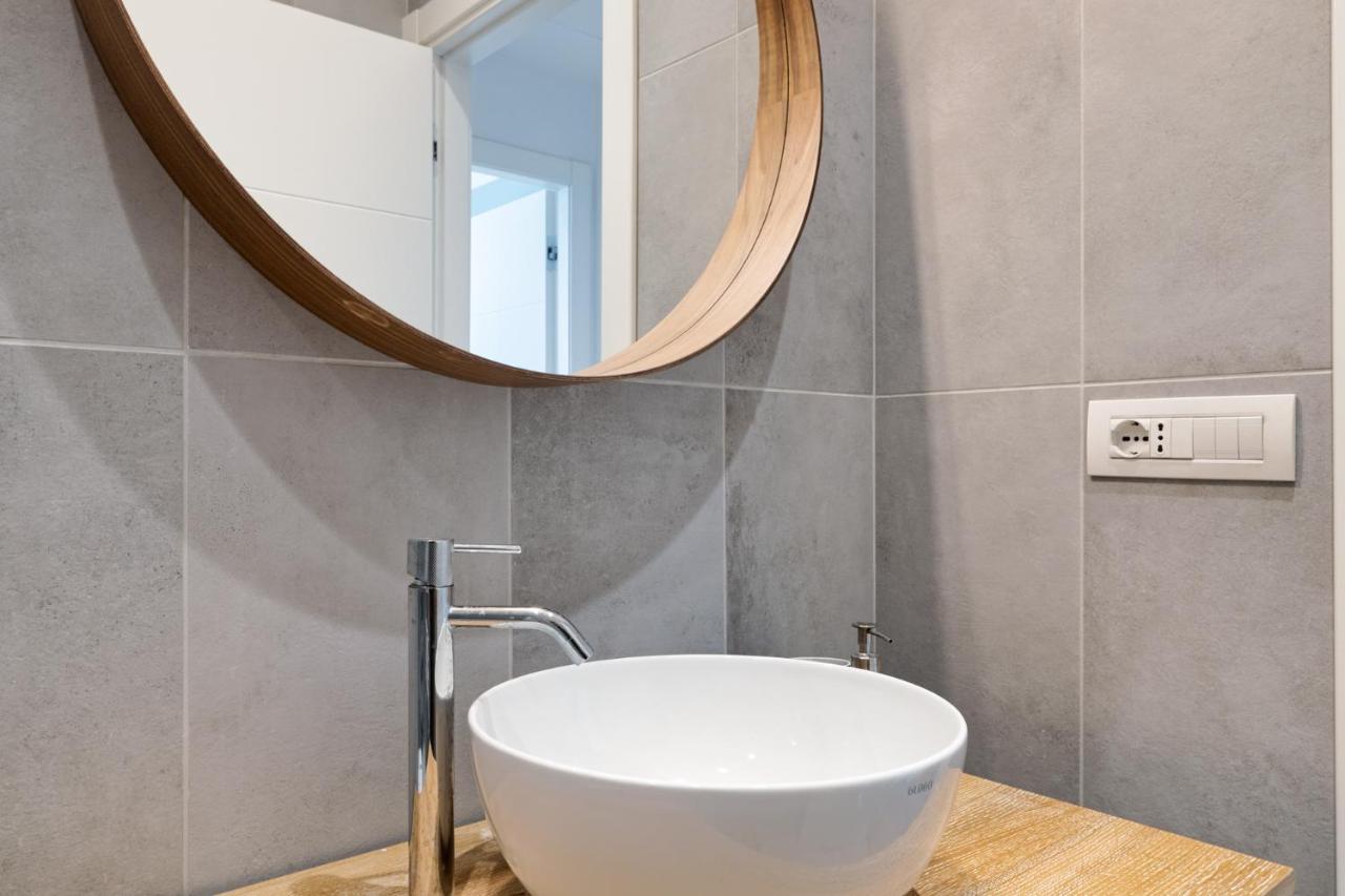 Fontana Di Trevi!! Comfy&elegant 3bedroom 2bath Rom